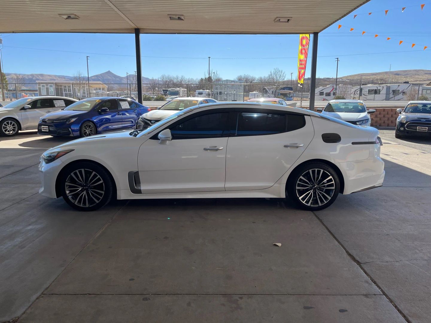 kia stinger 2018 KNAE25LA3J6015038 image kia stinger 2018 KNAE25LA3J6015038 image