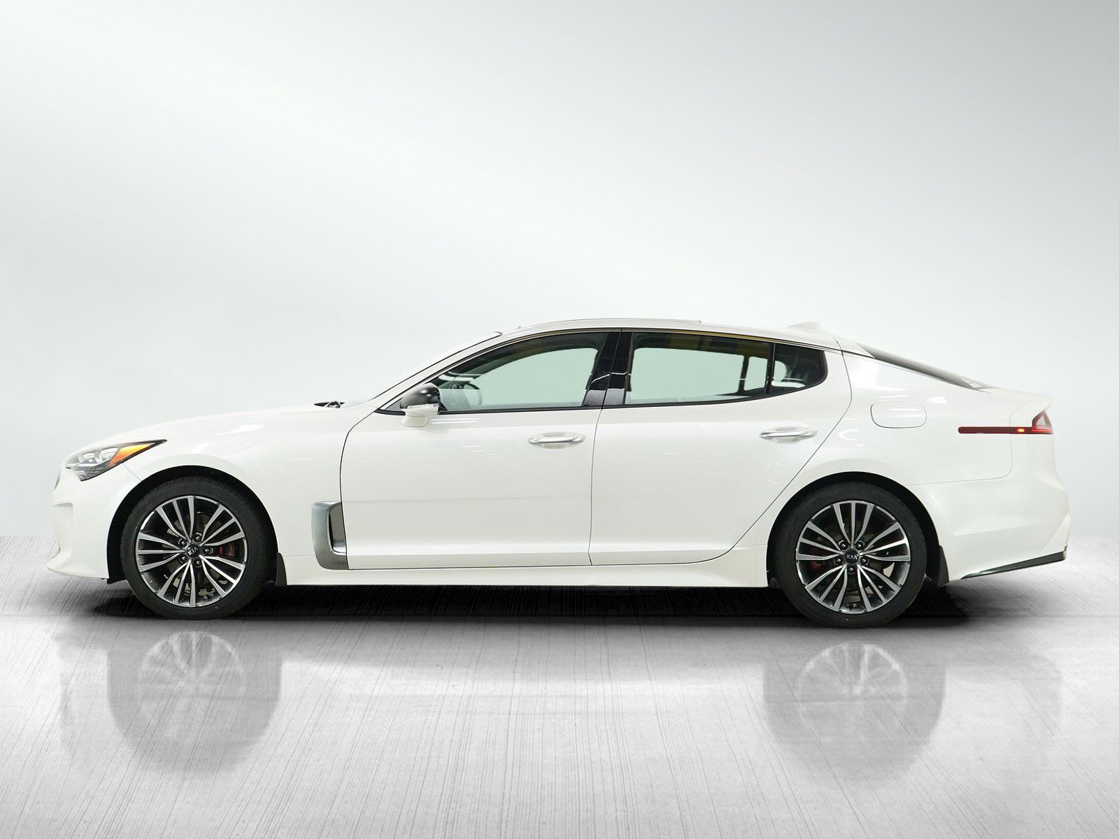 kia stinger 2018 KNAE25LAXJ6034640 image kia stinger 2018 KNAE25LAXJ6034640 image