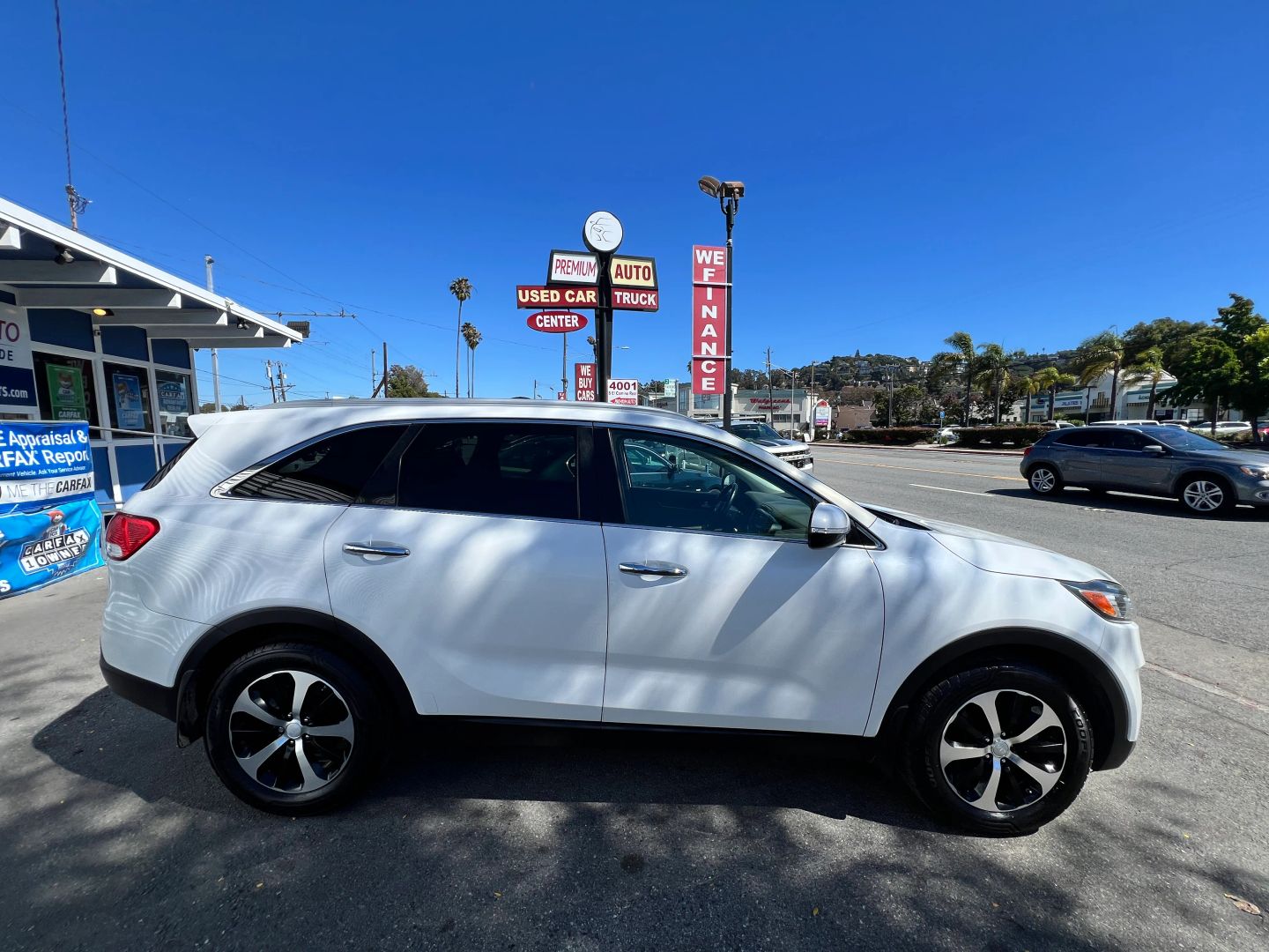kia sorento 2016 5XYPH4A18GG053300 image kia sorento 2016 5XYPH4A18GG053300 image