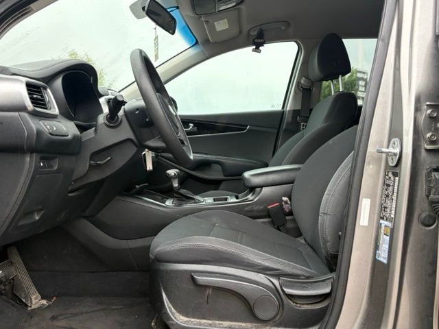 kia sorento 2019 5XYPG4A32KG522247 image kia sorento 2019 5XYPG4A32KG522247 image