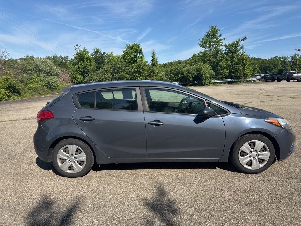 kia forte5 2016 KNAFK5A86G5621002 image kia forte5 2016 KNAFK5A86G5621002 image