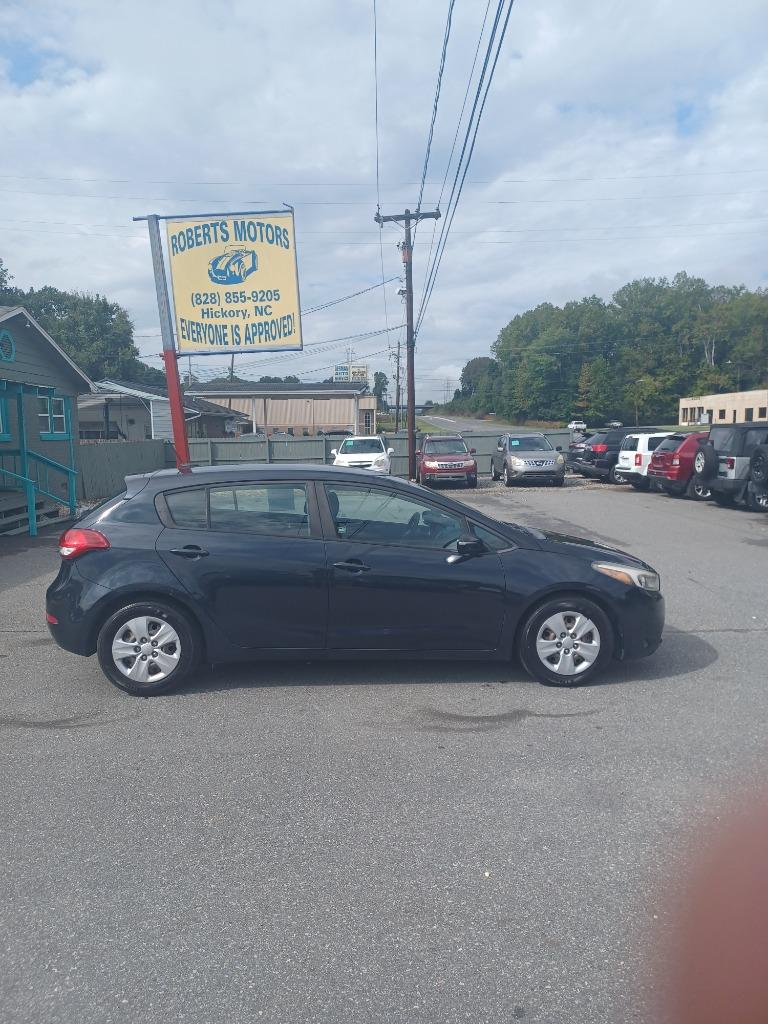 kia forte5 2017 KNAFK5A88H5711558 image kia forte5 2017 KNAFK5A88H5711558 image