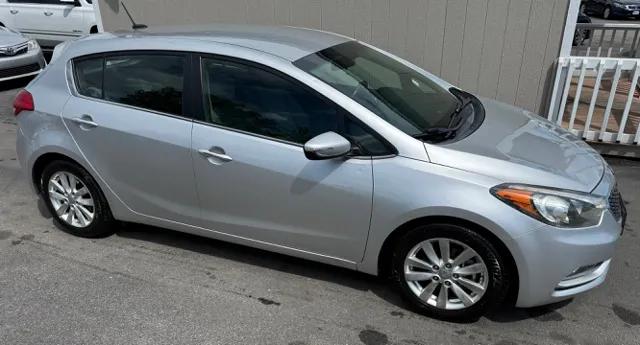 kia forte5 2015 KNAFX5A89F5272305 image kia forte5 2015 KNAFX5A89F5272305 image
