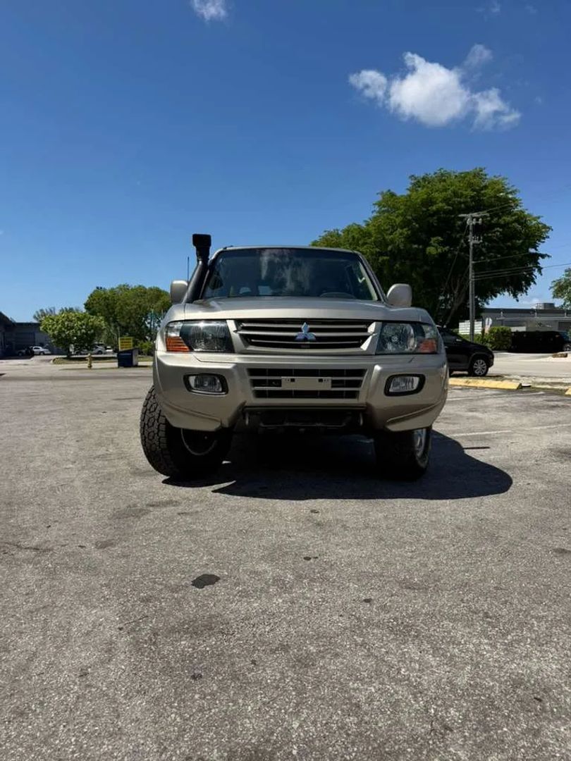 mitsubishi montero 2002 JA4MW51R72J069835 image mitsubishi montero 2002 JA4MW51R72J069835 image