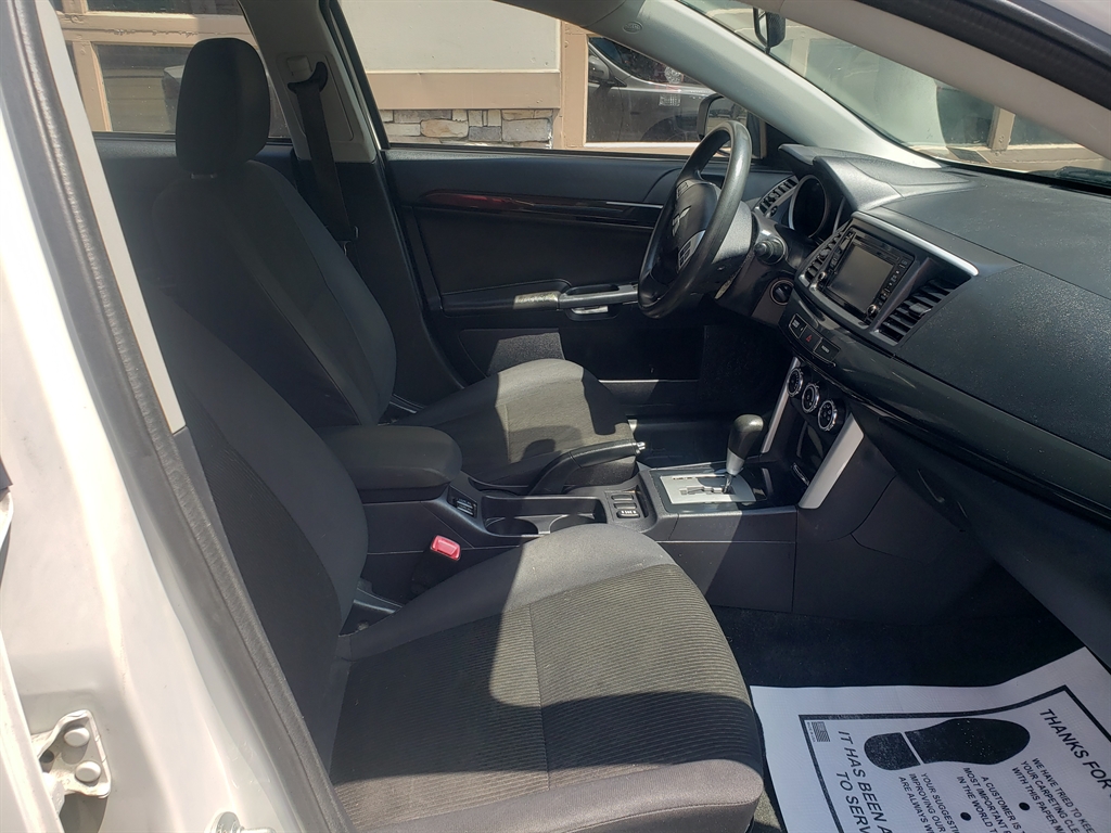 mitsubishi lancer 2016 JA32V2FW0GU012958 image mitsubishi lancer 2016 JA32V2FW0GU012958 image