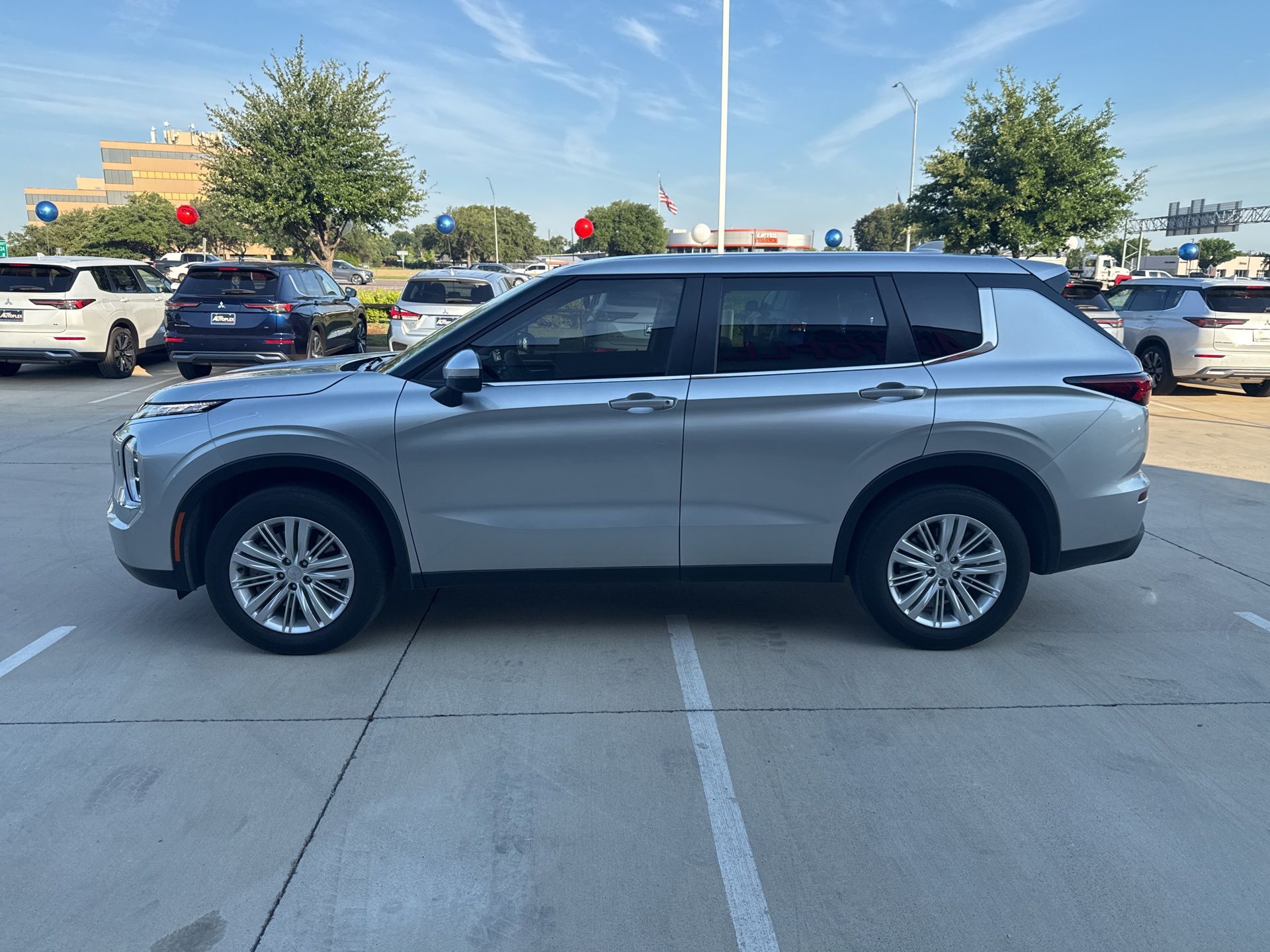 mitsubishi outlander 2023 JA4J4TA86PZ027606 image mitsubishi outlander 2023 JA4J4TA86PZ027606 image