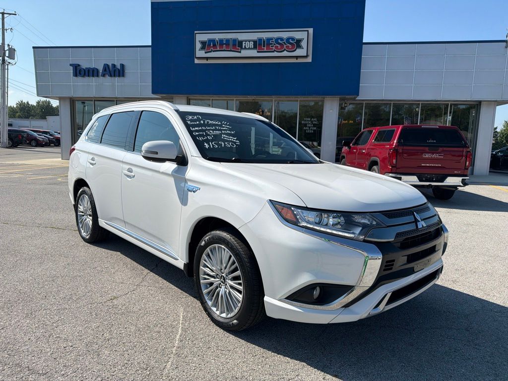 mitsubishi outlander 2019 JA4J24A55KZ038557 image mitsubishi outlander 2019 JA4J24A55KZ038557 image