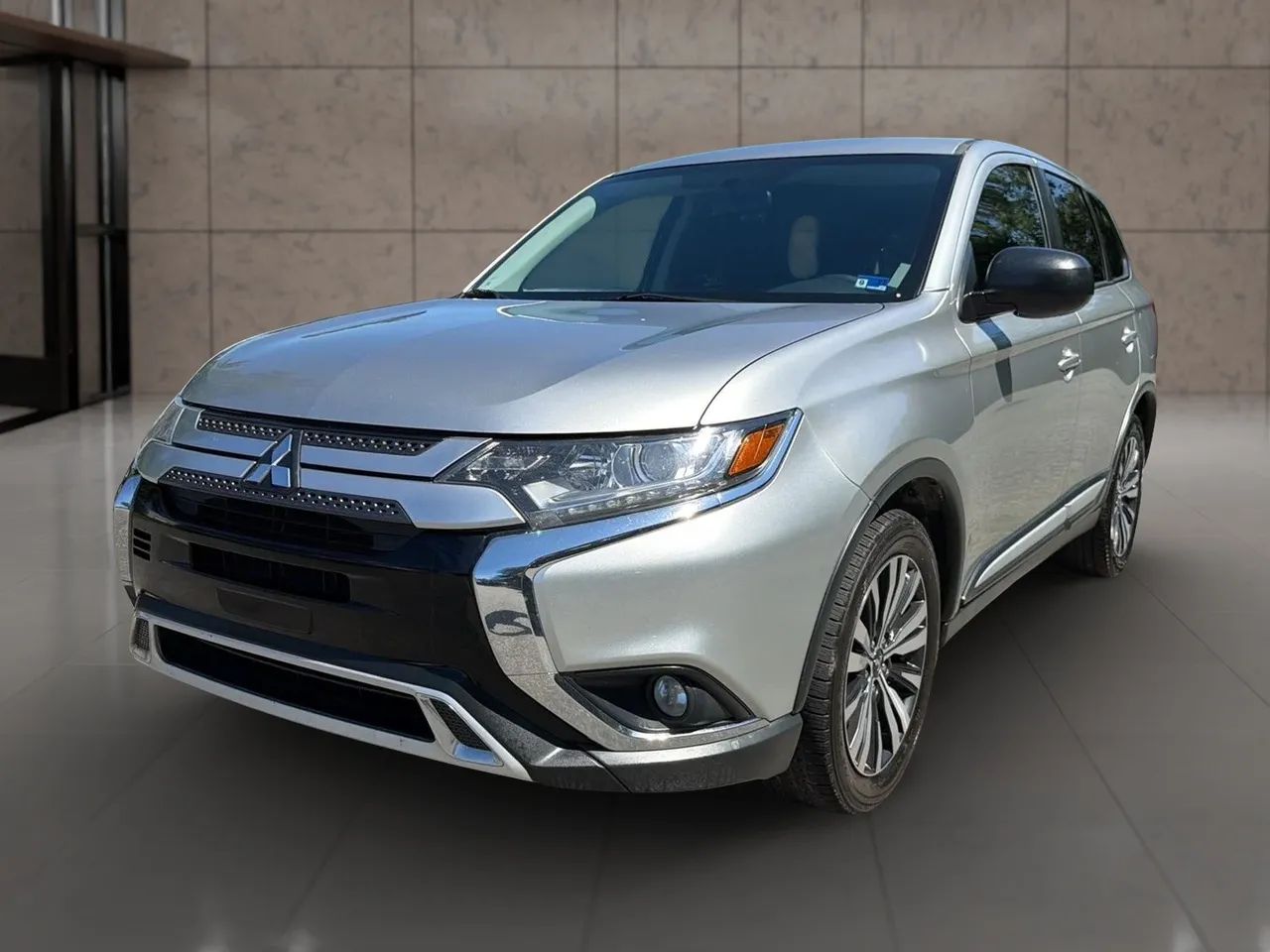 mitsubishi outlander 2019 JA4AD2A37KZ005640 image mitsubishi outlander 2019 JA4AD2A37KZ005640 image