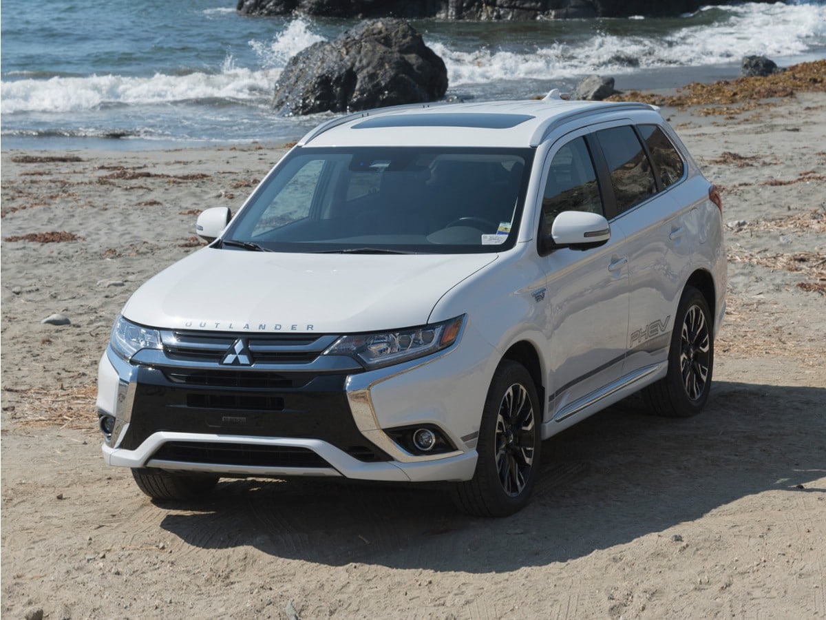 mitsubishi outlander 2018 JA4J24A57JZ028319 image mitsubishi outlander 2018 JA4J24A57JZ028319 image