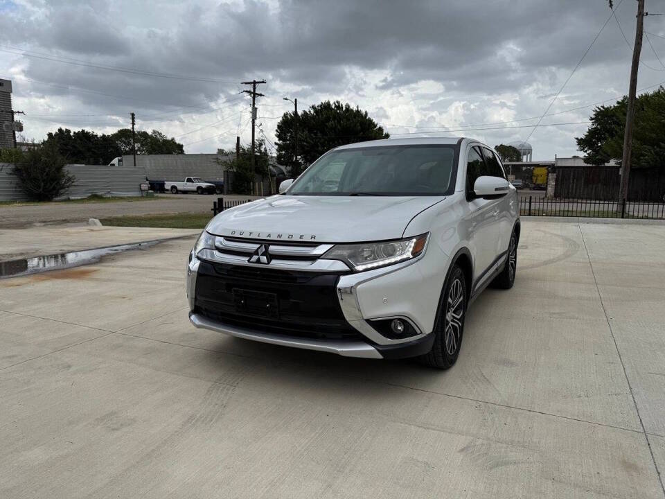 mitsubishi outlander 2018 JA4AD3A34JZ001890 image mitsubishi outlander 2018 JA4AD3A34JZ001890 image