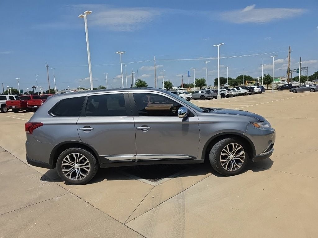 mitsubishi outlander 2018 JA4AD2A31JJ004996 image mitsubishi outlander 2018 JA4AD2A31JJ004996 image