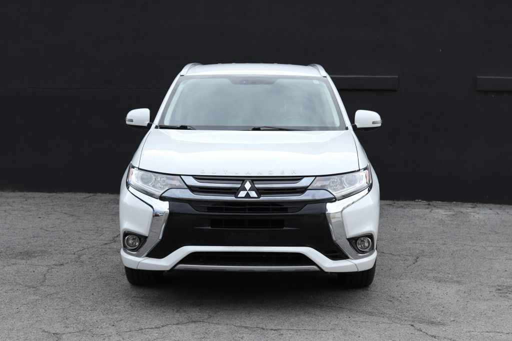 mitsubishi outlander 2018 JA4J24A55JZ070925 image