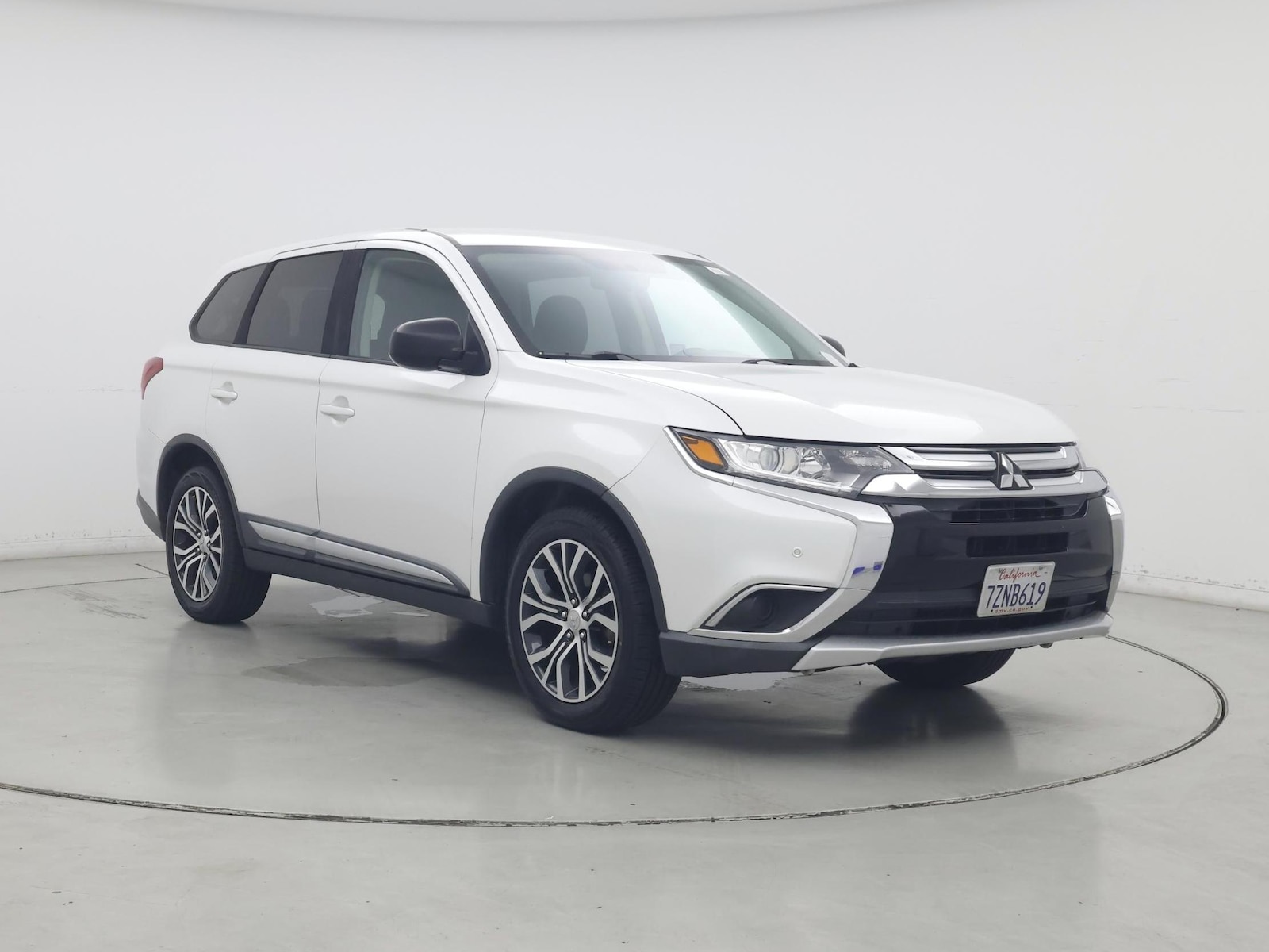 mitsubishi outlander 2017 JA4AD2A36HZ040257 image mitsubishi outlander 2017 JA4AD2A36HZ040257 image