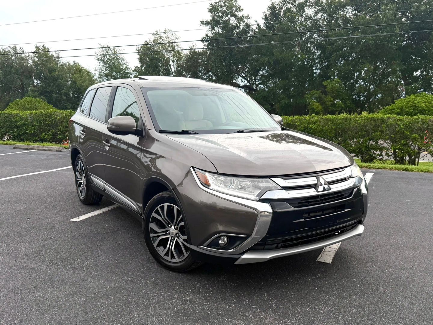 mitsubishi outlander 2017 JA4AD3A36HZ040975 image mitsubishi outlander 2017 JA4AD3A36HZ040975 image