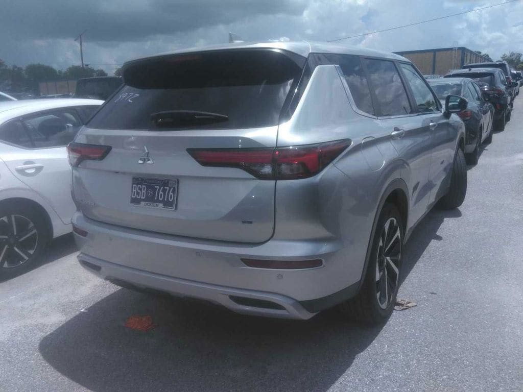 mitsubishi outlander 2024 JA4J3VA89RZ078972 image mitsubishi outlander 2024 JA4J3VA89RZ078972 image