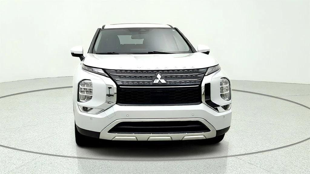 mitsubishi outlander 2024 JA4J3VA83RZ073136 image mitsubishi outlander 2024 JA4J3VA83RZ073136 image