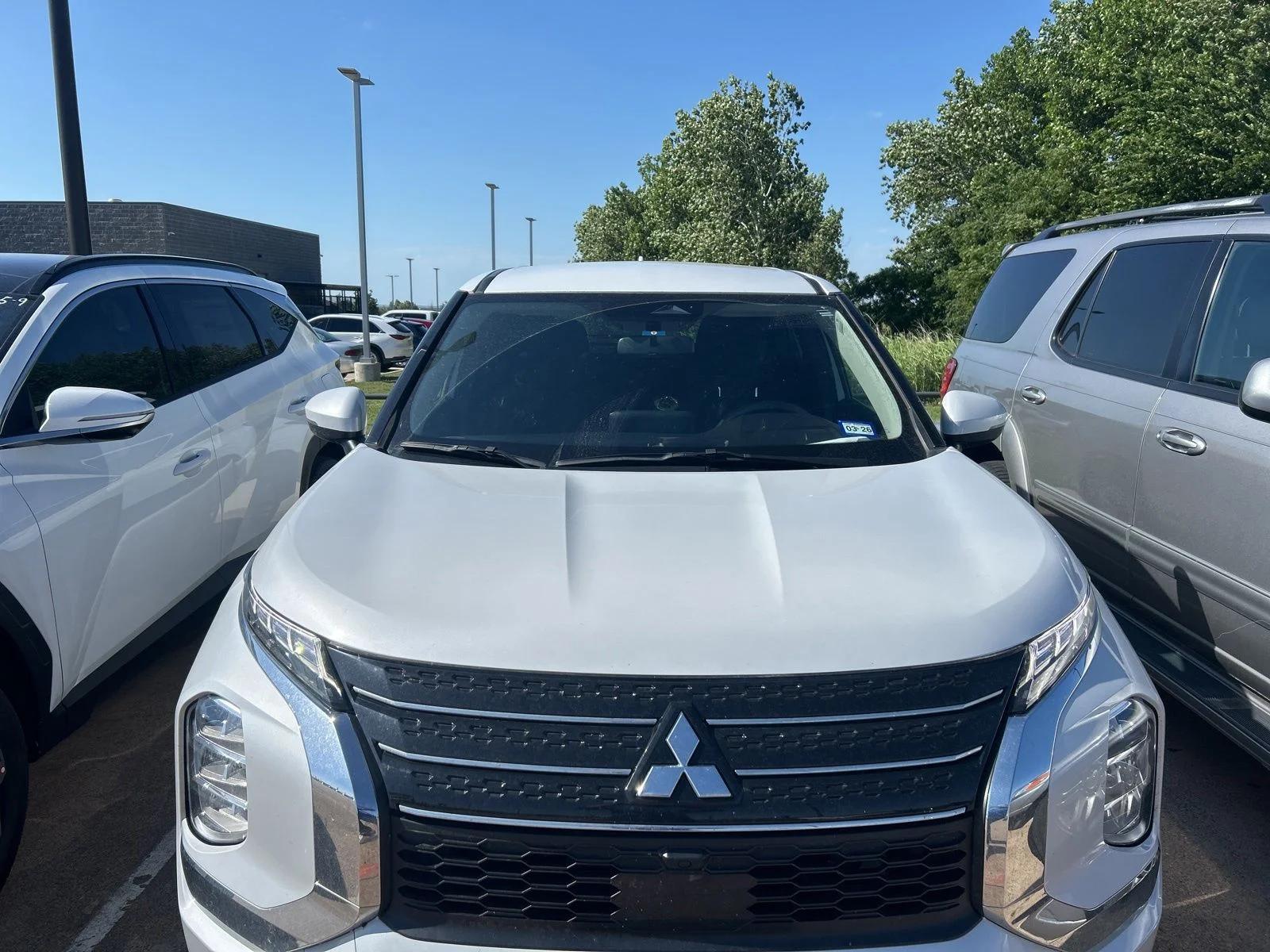 mitsubishi outlander 2024 JA4J3UA87RZ032499 image mitsubishi outlander 2024 JA4J3UA87RZ032499 image