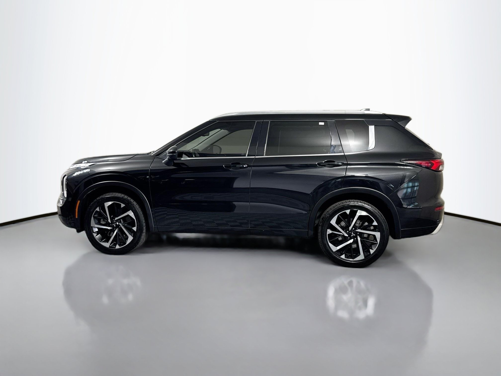mitsubishi outlander 2024 JA4J4WA80RZ008814 image mitsubishi outlander 2024 JA4J4WA80RZ008814 image