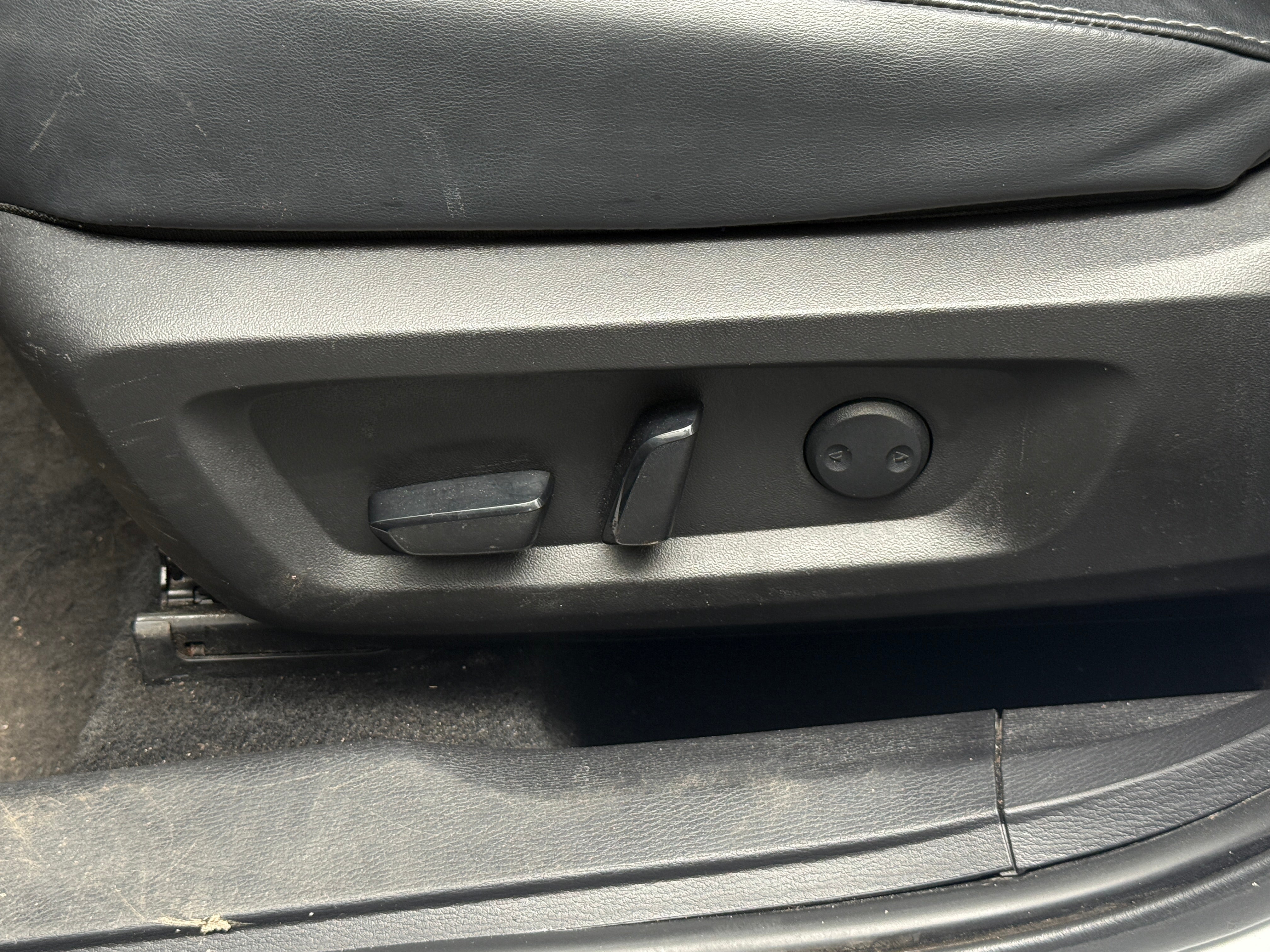 mitsubishi outlander 2024 JA4J4VA88RZ083822 image mitsubishi outlander 2024 JA4J4VA88RZ083822 image