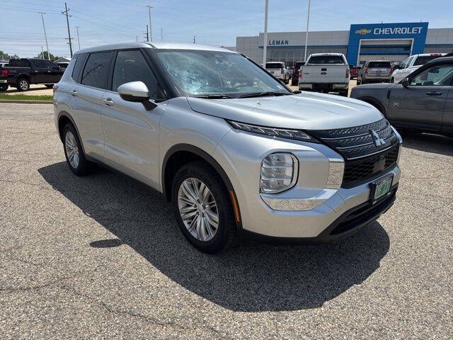 mitsubishi outlander 2024 JA4J3UA81RZ027962 image mitsubishi outlander 2024 JA4J3UA81RZ027962 image