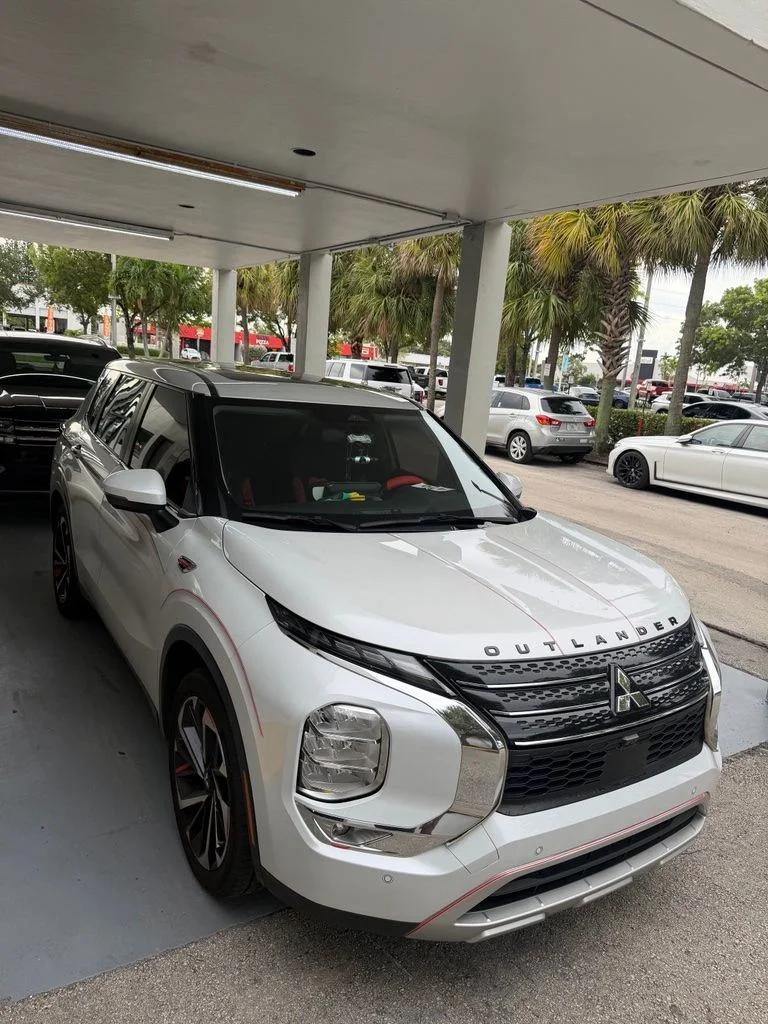 mitsubishi outlander 2024 JA4J3VA88RZ006449 image mitsubishi outlander 2024 JA4J3VA88RZ006449 image