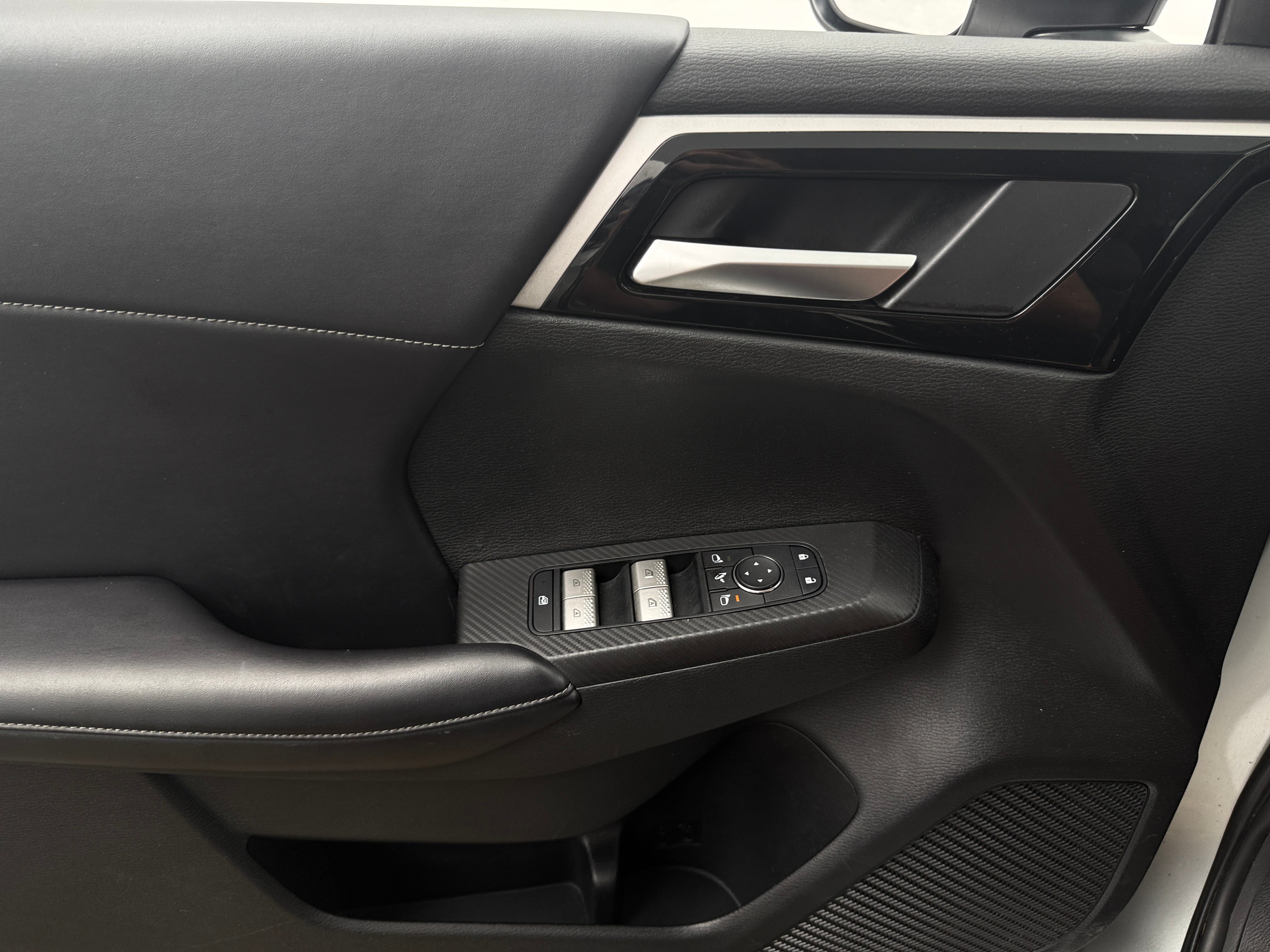 mitsubishi outlander 2024 JA4J4VA84RZ058724 image mitsubishi outlander 2024 JA4J4VA84RZ058724 image