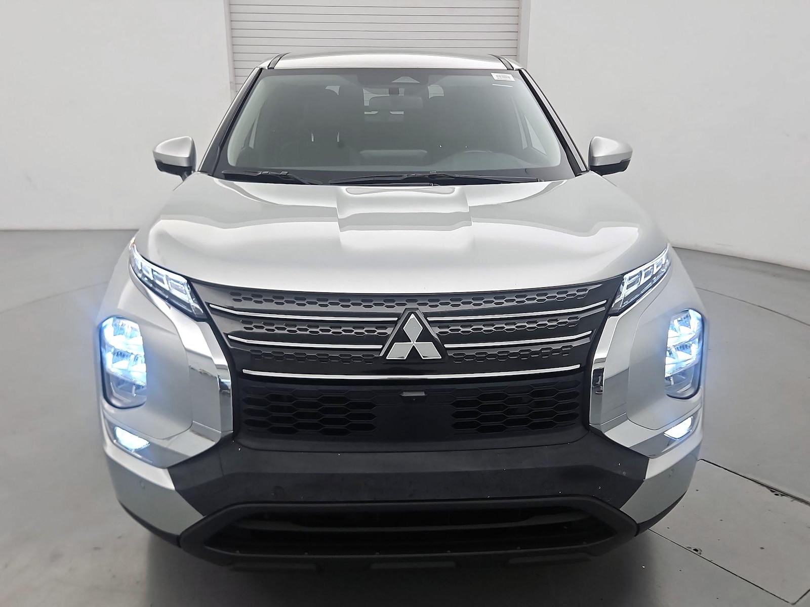 mitsubishi outlander 2024 JA4J3VA82RZ038023 image mitsubishi outlander 2024 JA4J3VA82RZ038023 image