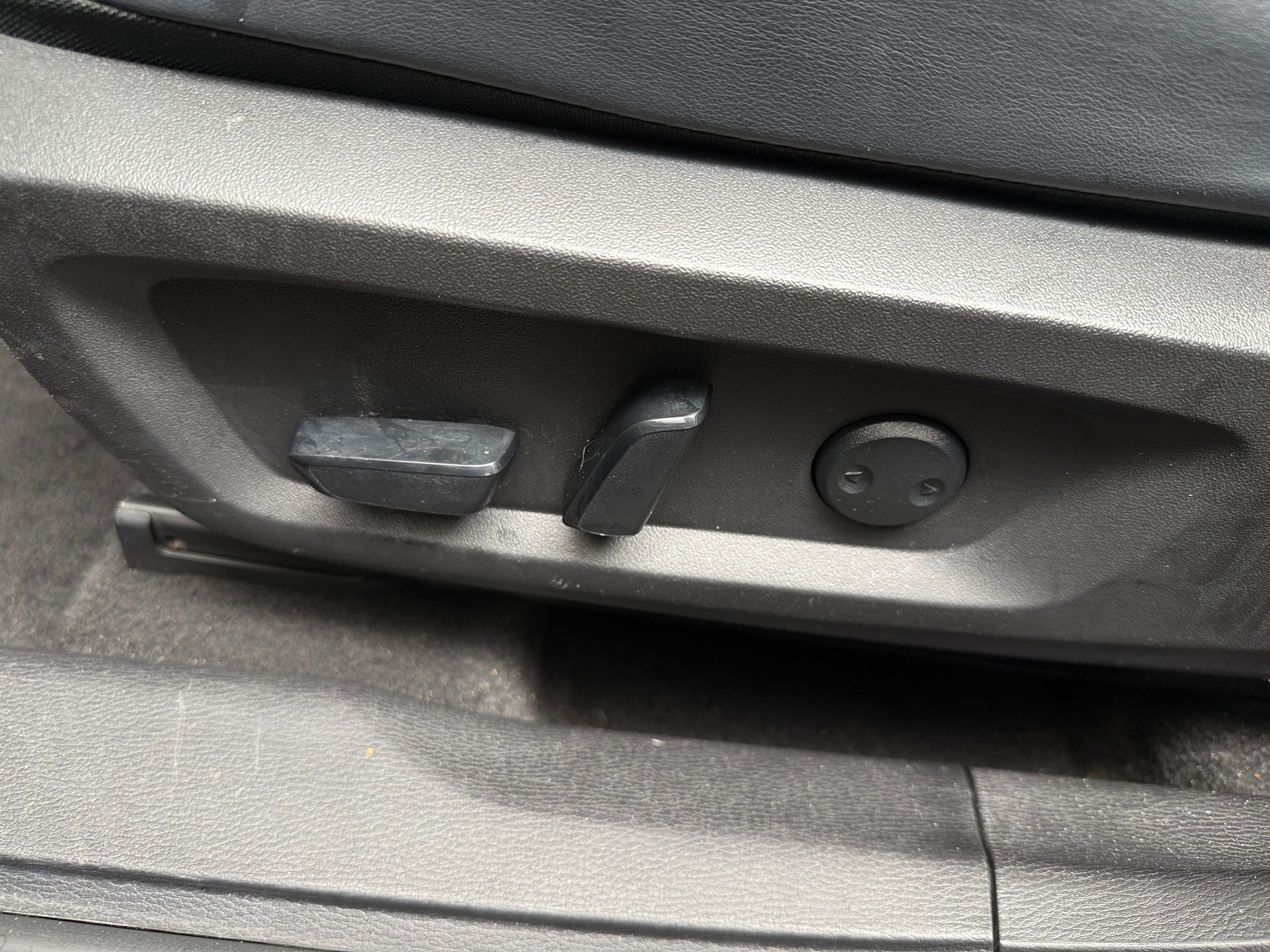 mitsubishi outlander 2024 JA4J4VA81RZ068000 image mitsubishi outlander 2024 JA4J4VA81RZ068000 image