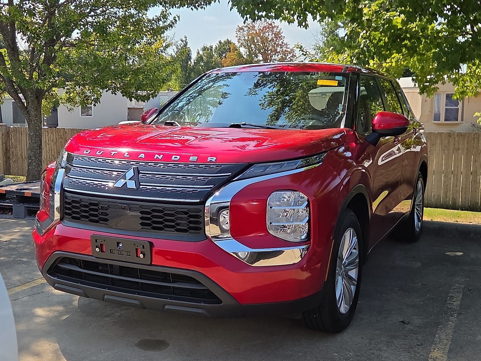 mitsubishi outlander 2024 JA4J3UA84RZ015739 image mitsubishi outlander 2024 JA4J3UA84RZ015739 image