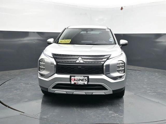 mitsubishi outlander 2024 JA4J3VA83RZ083732 image mitsubishi outlander 2024 JA4J3VA83RZ083732 image