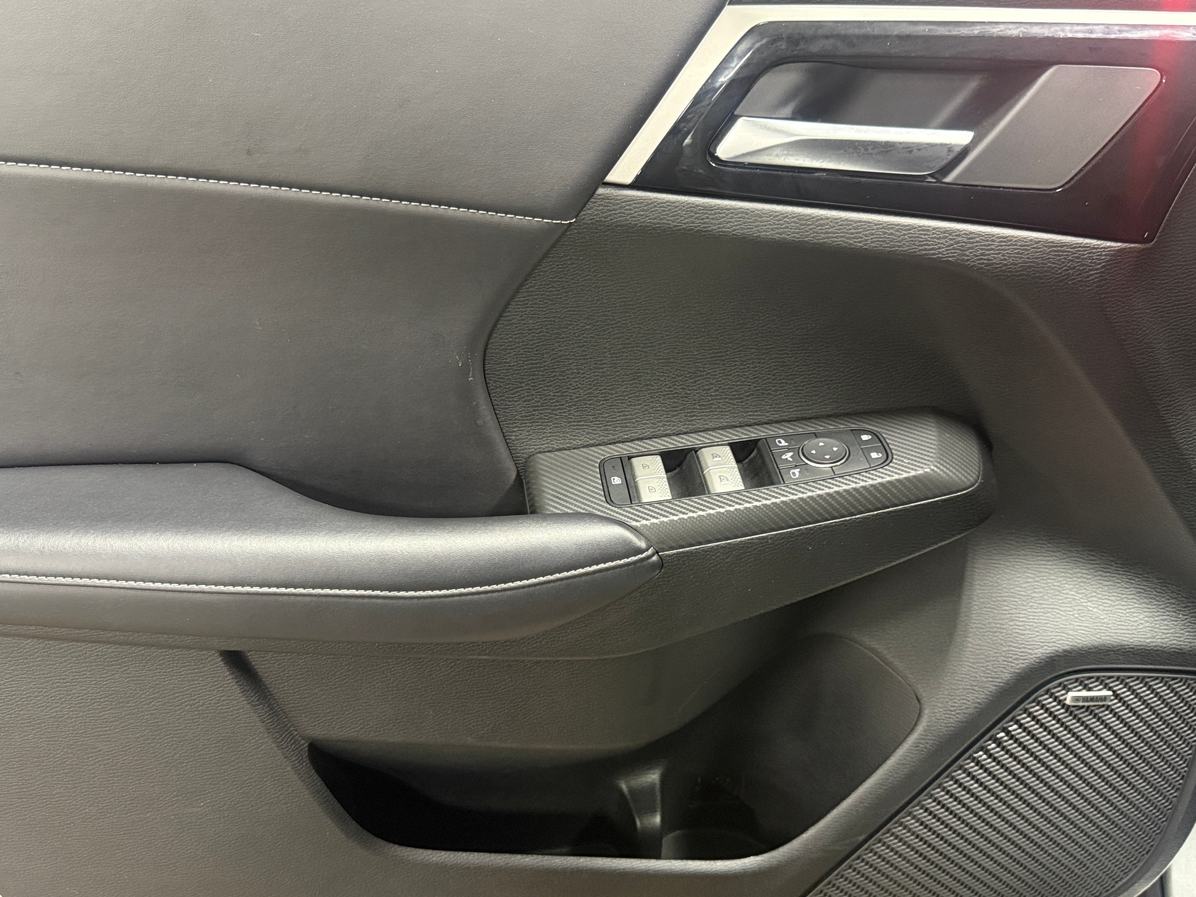mitsubishi outlander 2025 JA4J4VA80SZ012040 image mitsubishi outlander 2025 JA4J4VA80SZ012040 image