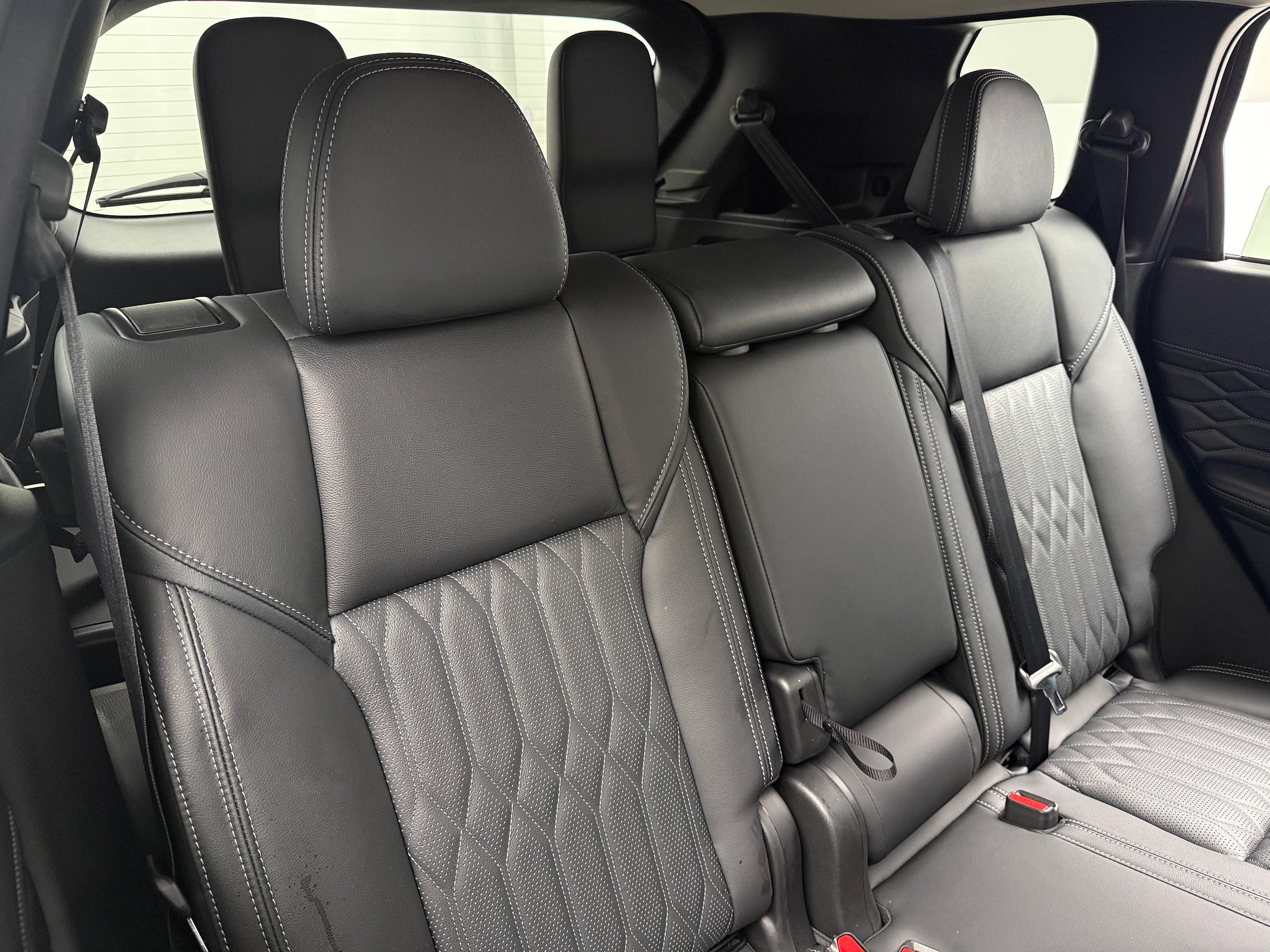 mitsubishi outlander 2025 JA4J4WA80SZ052401 image mitsubishi outlander 2025 JA4J4WA80SZ052401 image