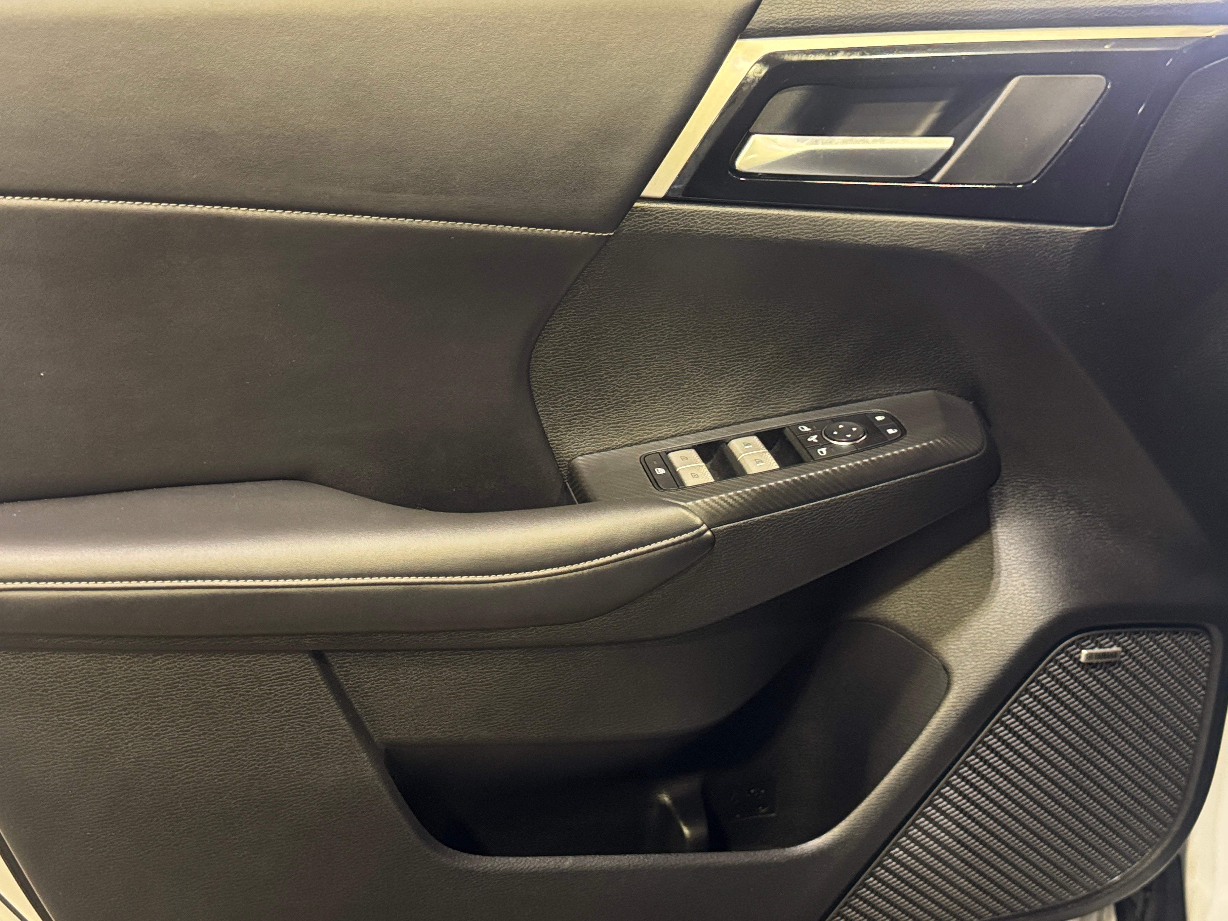mitsubishi outlander 2025 JA4J4VA86SZ018294 image mitsubishi outlander 2025 JA4J4VA86SZ018294 image
