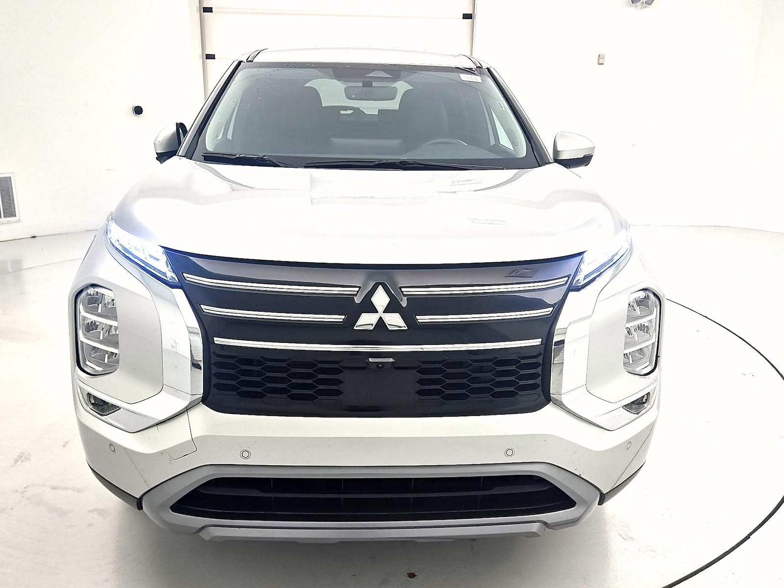 mitsubishi outlander 2025 JA4J3VA86SZ020923 image mitsubishi outlander 2025 JA4J3VA86SZ020923 image