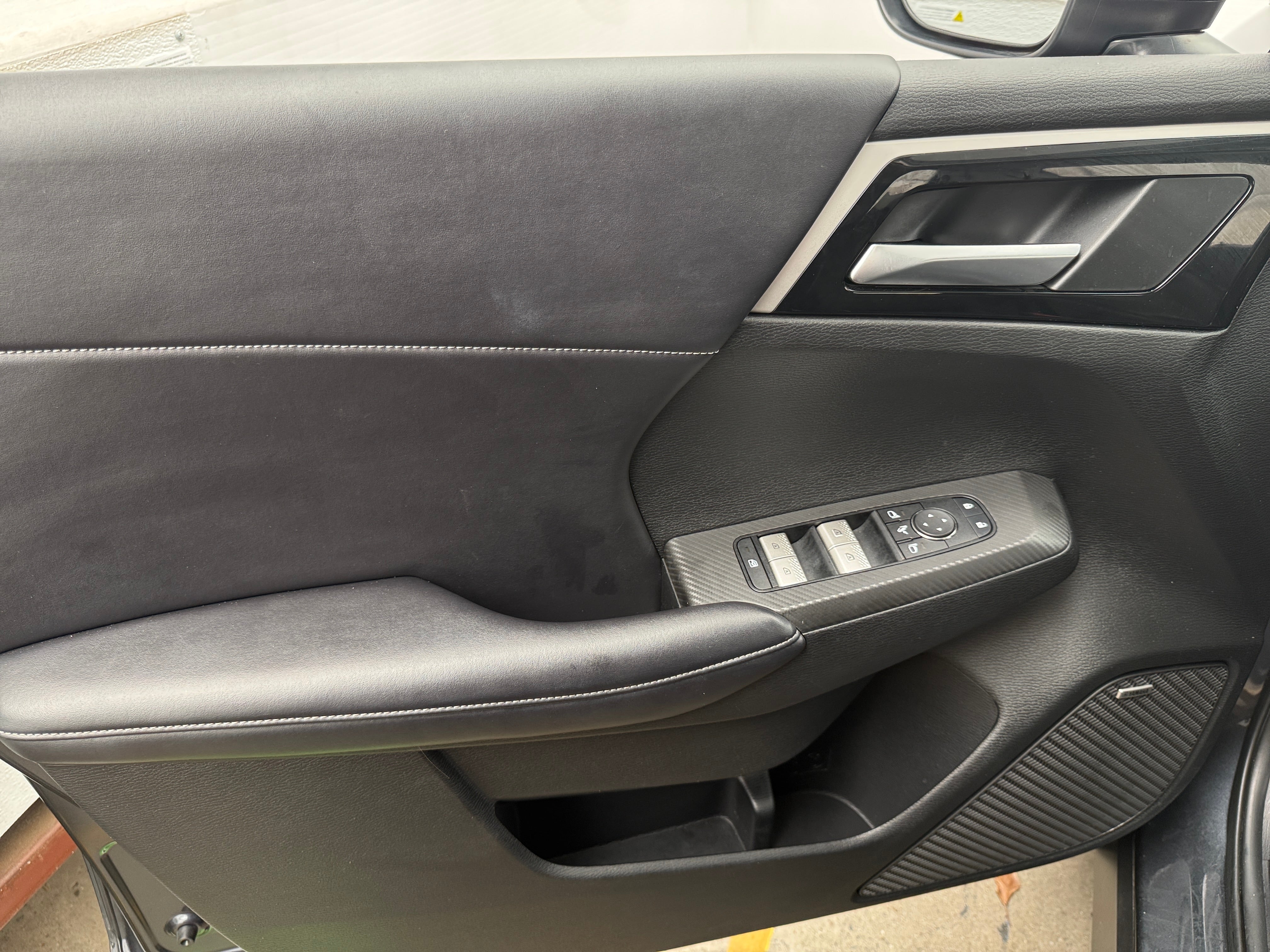 mitsubishi outlander 2025 JA4J4VA86SZ019073 image mitsubishi outlander 2025 JA4J4VA86SZ019073 image