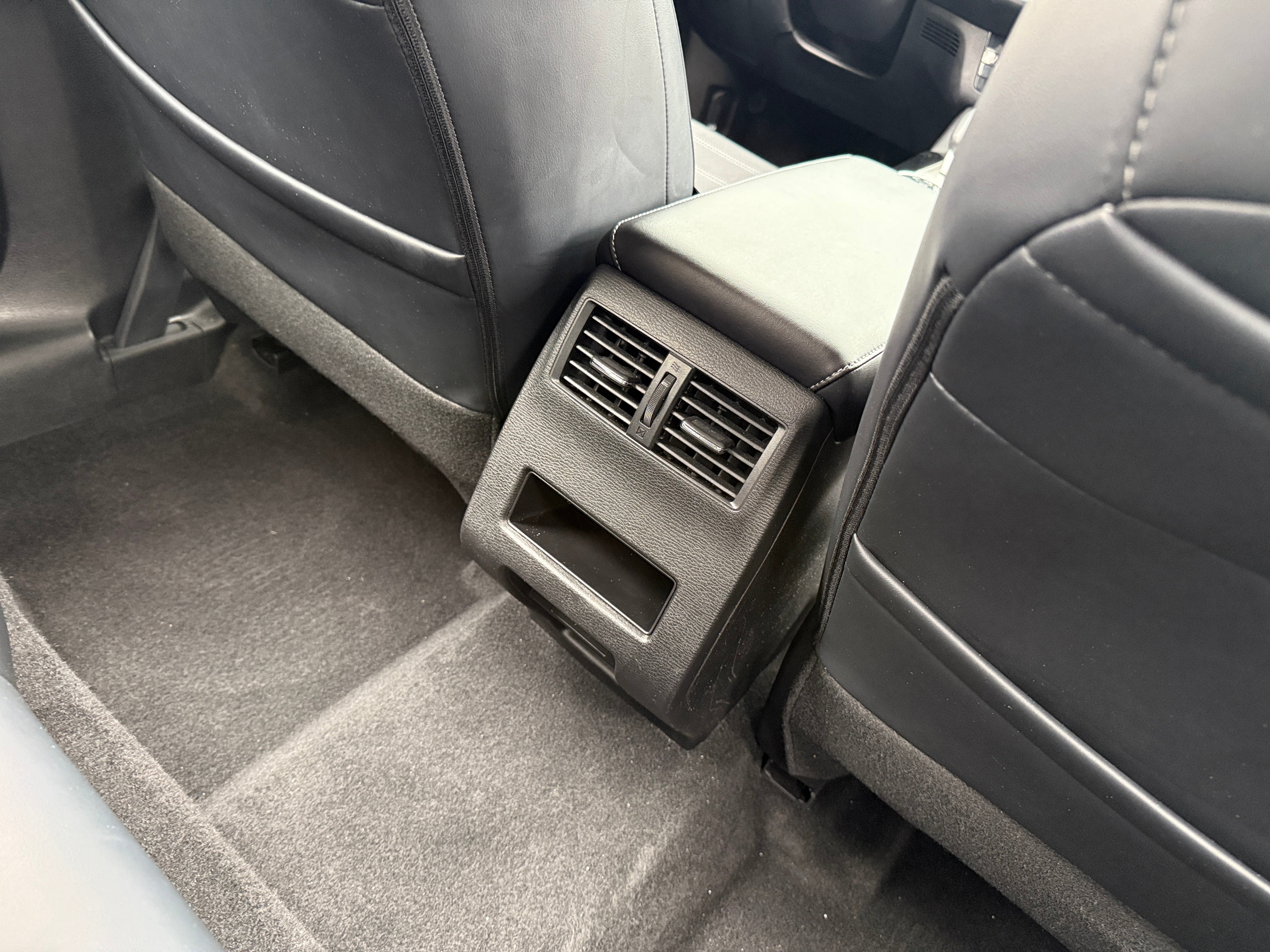 mitsubishi outlander 2025 JA4J4VA84SZ057644 image mitsubishi outlander 2025 JA4J4VA84SZ057644 image