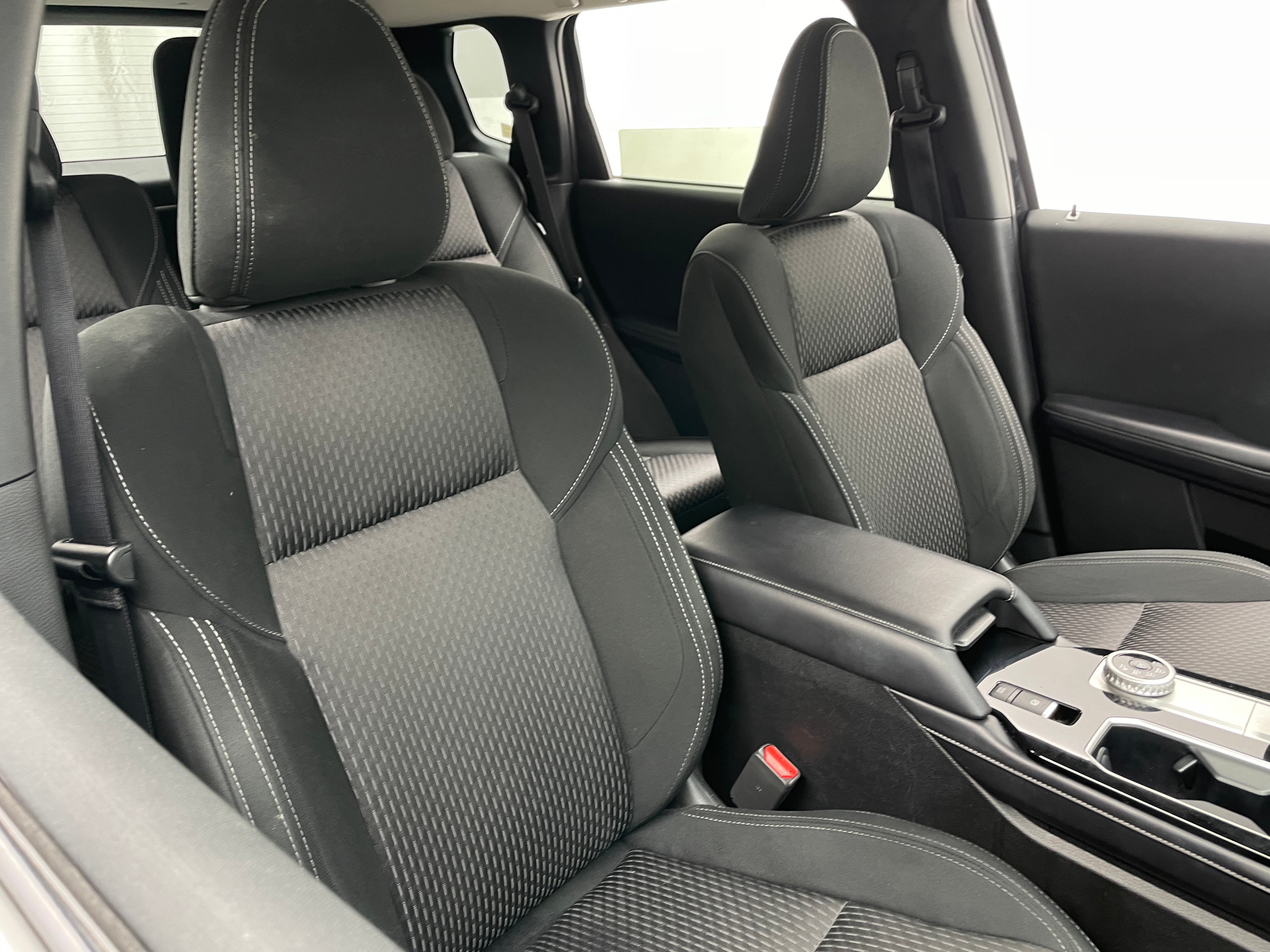 mitsubishi outlander 2025 JA4J3UA89SZ020635 image mitsubishi outlander 2025 JA4J3UA89SZ020635 image