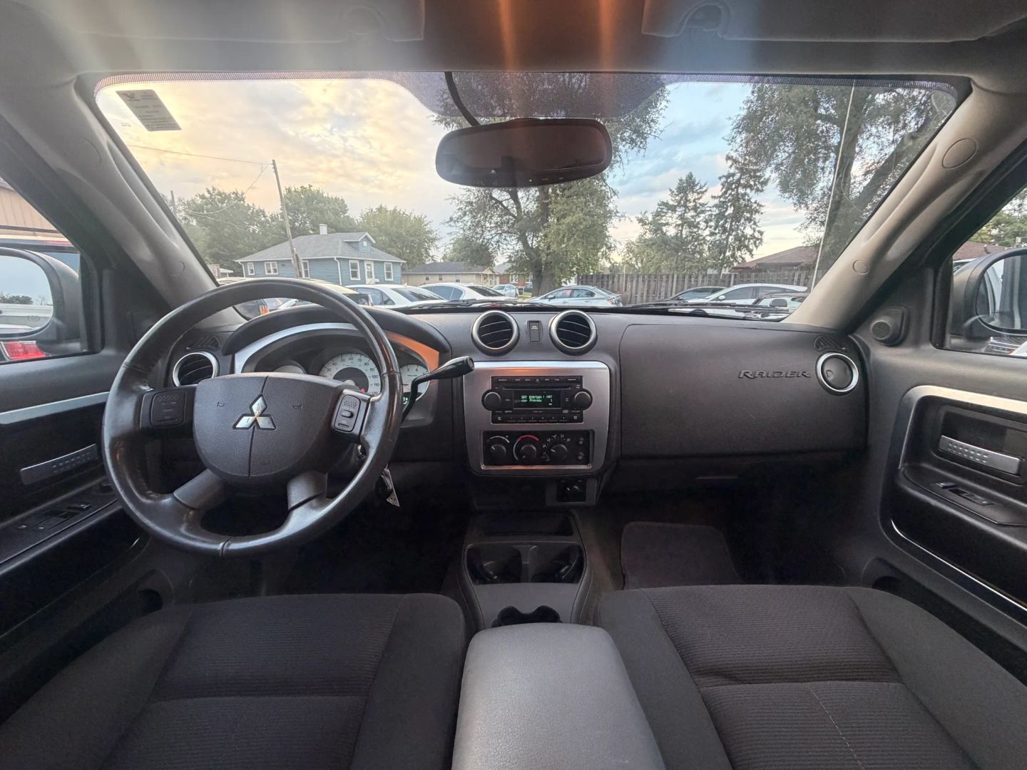mitsubishi raider 2006 1Z7HT32N06S547887 image mitsubishi raider 2006 1Z7HT32N06S547887 image