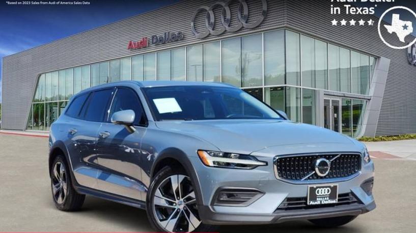 VOLVO V60CC 2023 YV4L12WYXP2107152 image