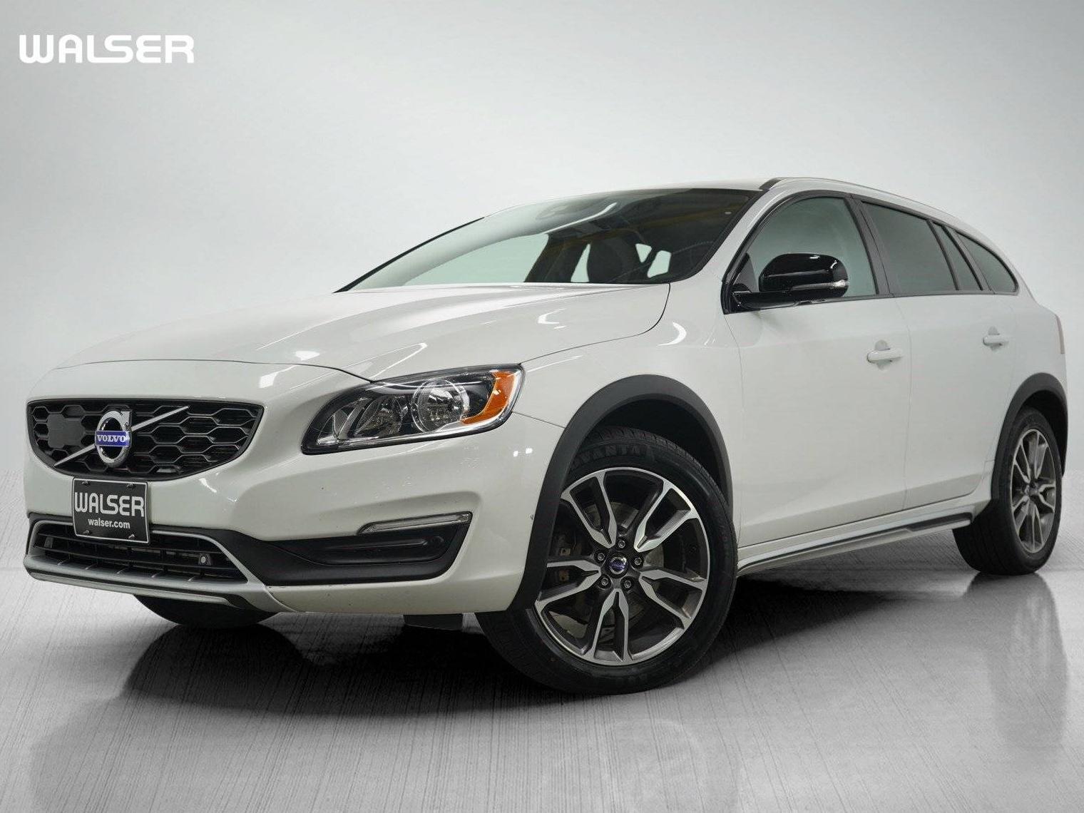 VOLVO V60CC 2018 YV440MWK4J2053028 image