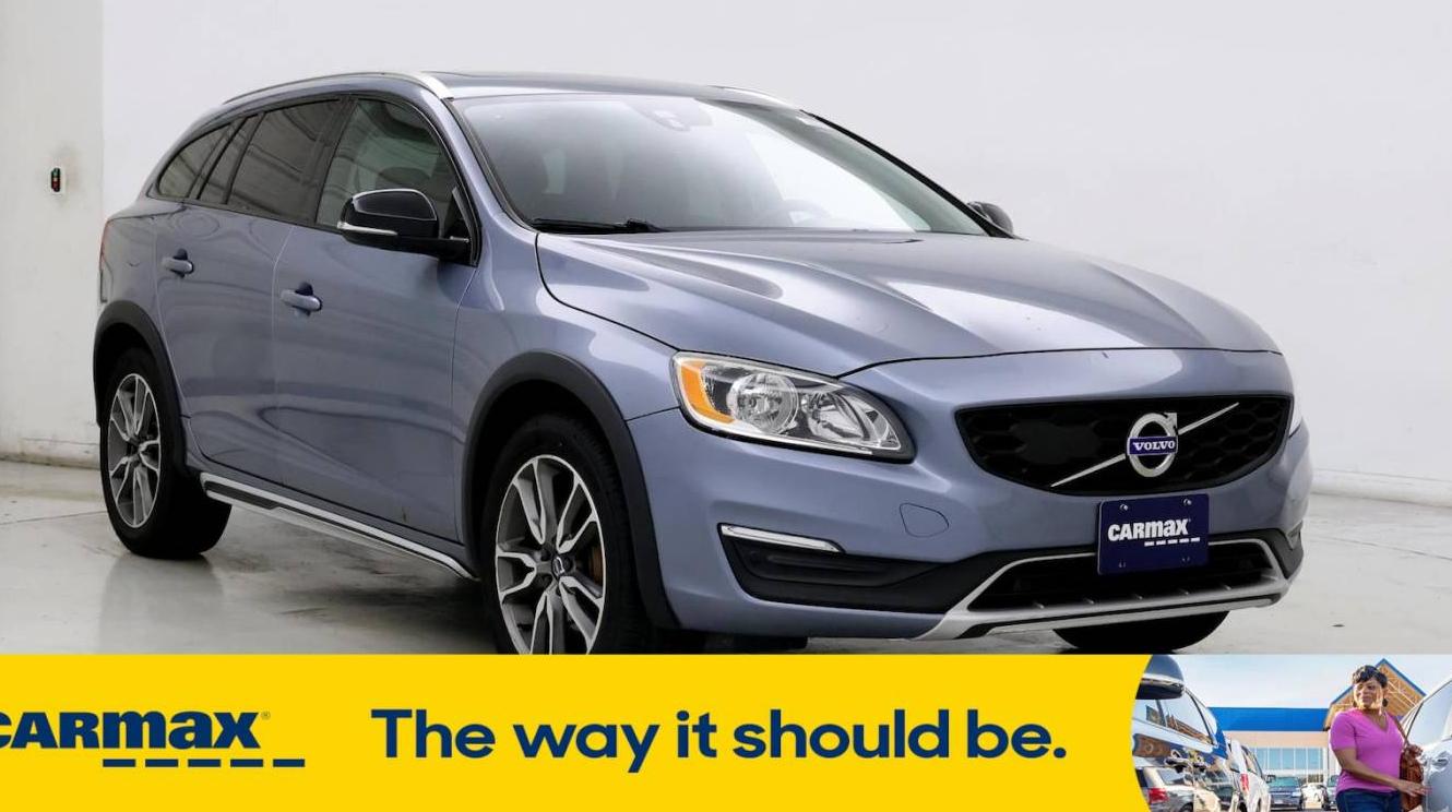 VOLVO V60CC 2017 YV440MWK8H1030156 image VOLVO V60CC 2017 YV440MWK8H1030156 image