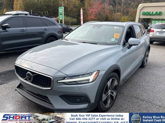 VOLVO V60CC 2024 YV4L12WY7R2140595 image VOLVO V60CC 2024 YV4L12WY7R2140595 image