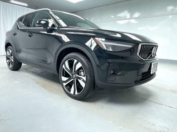 VOLVO XC40 2025 YV4L12UE3S2504641 image VOLVO XC40 2025 YV4L12UE3S2504641 image