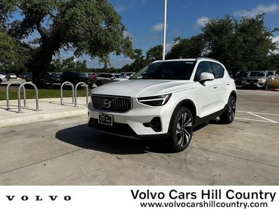 VOLVO XC40 2025 YV4L12UE1S2536293 image VOLVO XC40 2025 YV4L12UE1S2536293 image