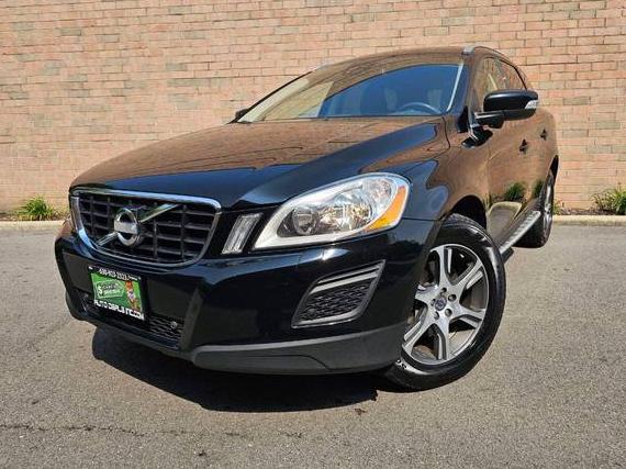 VOLVO XC60 2011 YV4902DZ9B2174908 image