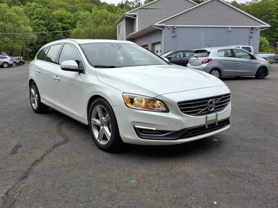 VOLVO V60 2016 YV1612SKXG1307577 image