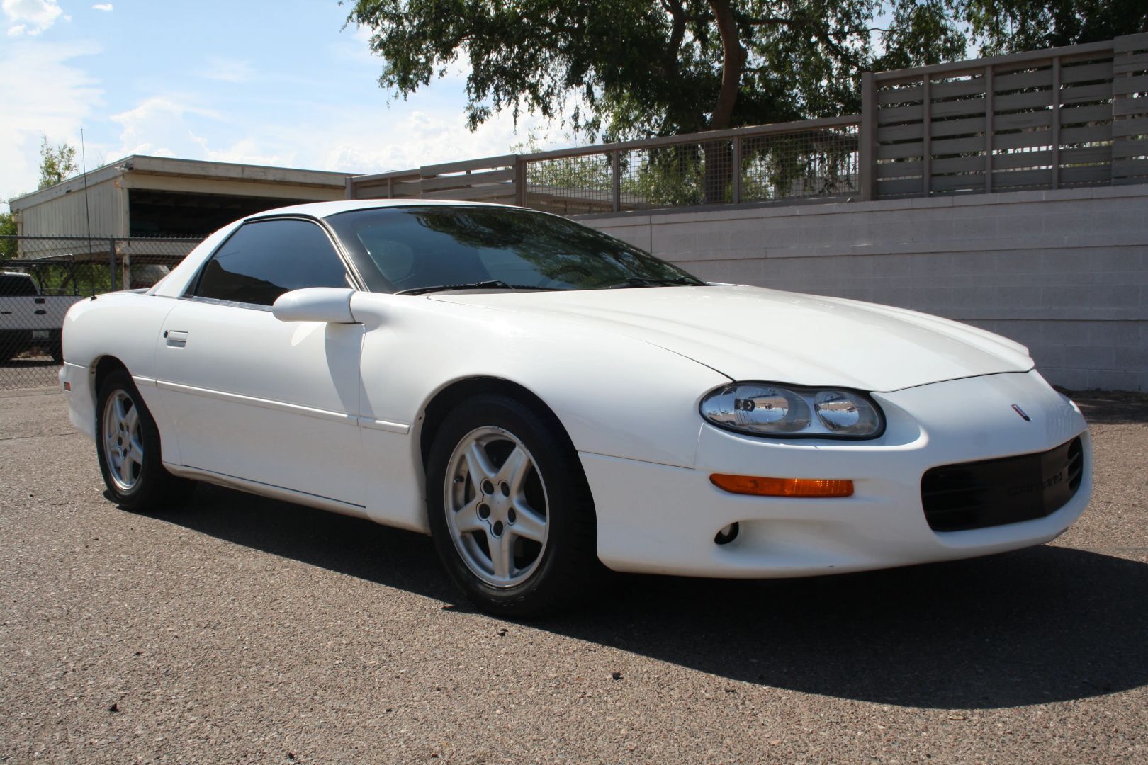 chevrolet camaro 1998 2G1FP22K5W2149987 image chevrolet camaro 1998 2G1FP22K5W2149987 image