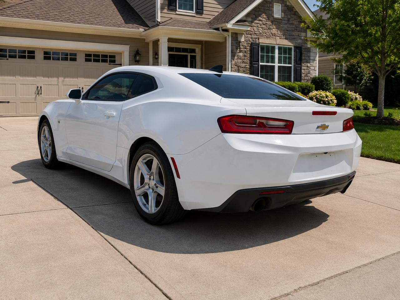 chevrolet camaro 2016 1G1FB1RX2G0183608 image chevrolet camaro 2016 1G1FB1RX2G0183608 image