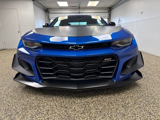chevrolet camaro 2018 1G1FJ1R60J0148437 image