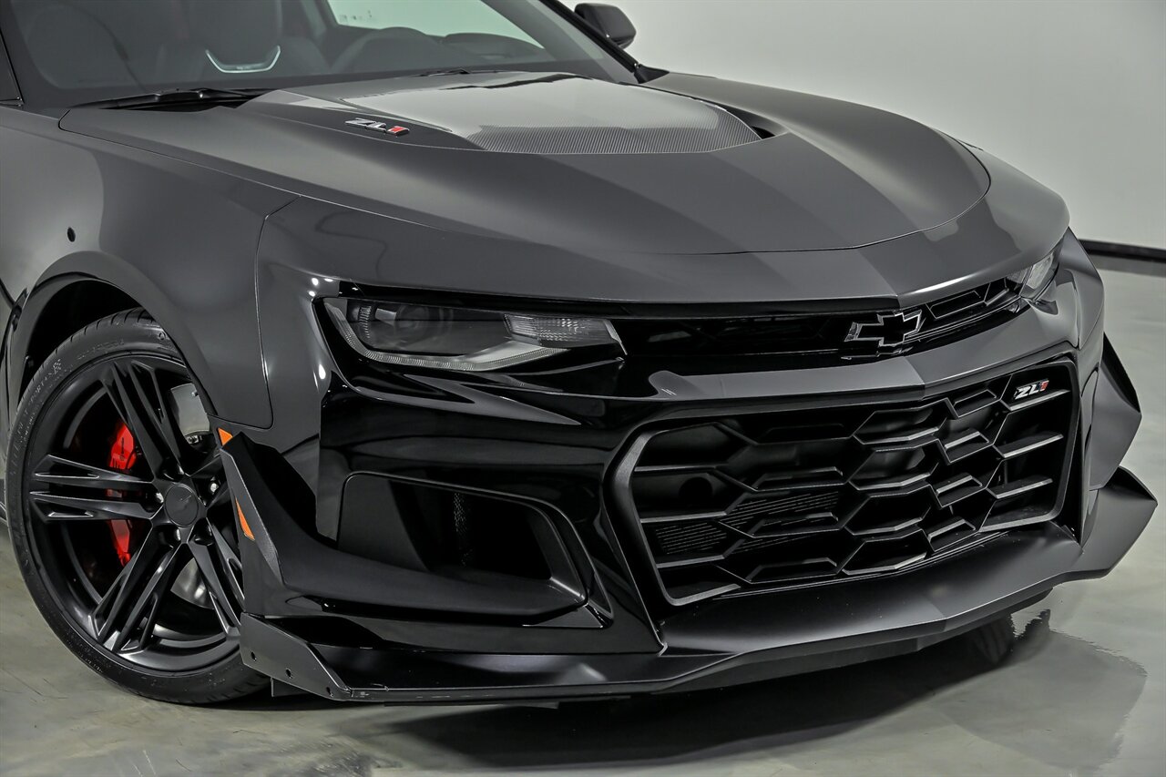chevrolet camaro 2018 1G1FJ1R69J0174213 image chevrolet camaro 2018 1G1FJ1R69J0174213 image